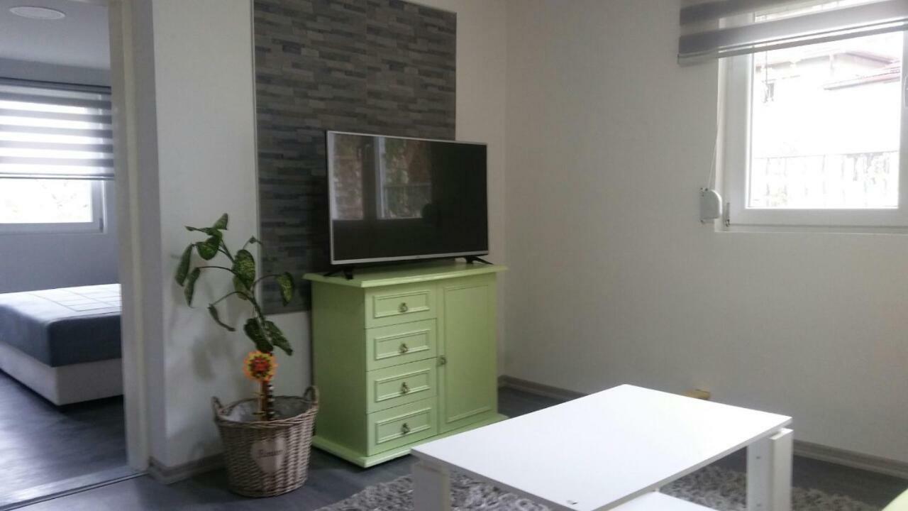 Apartman Mahala One SJJ Exteriör bild
